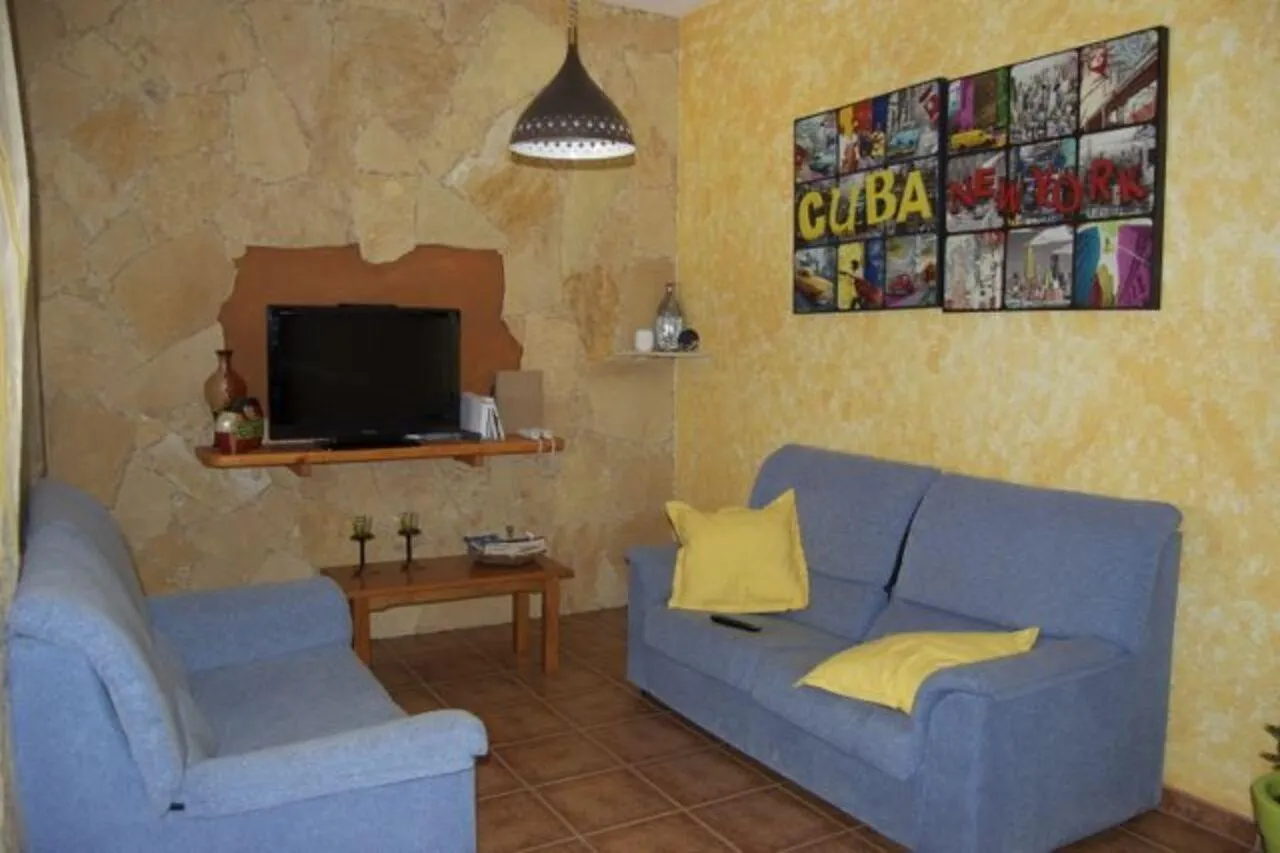Villa Indira location